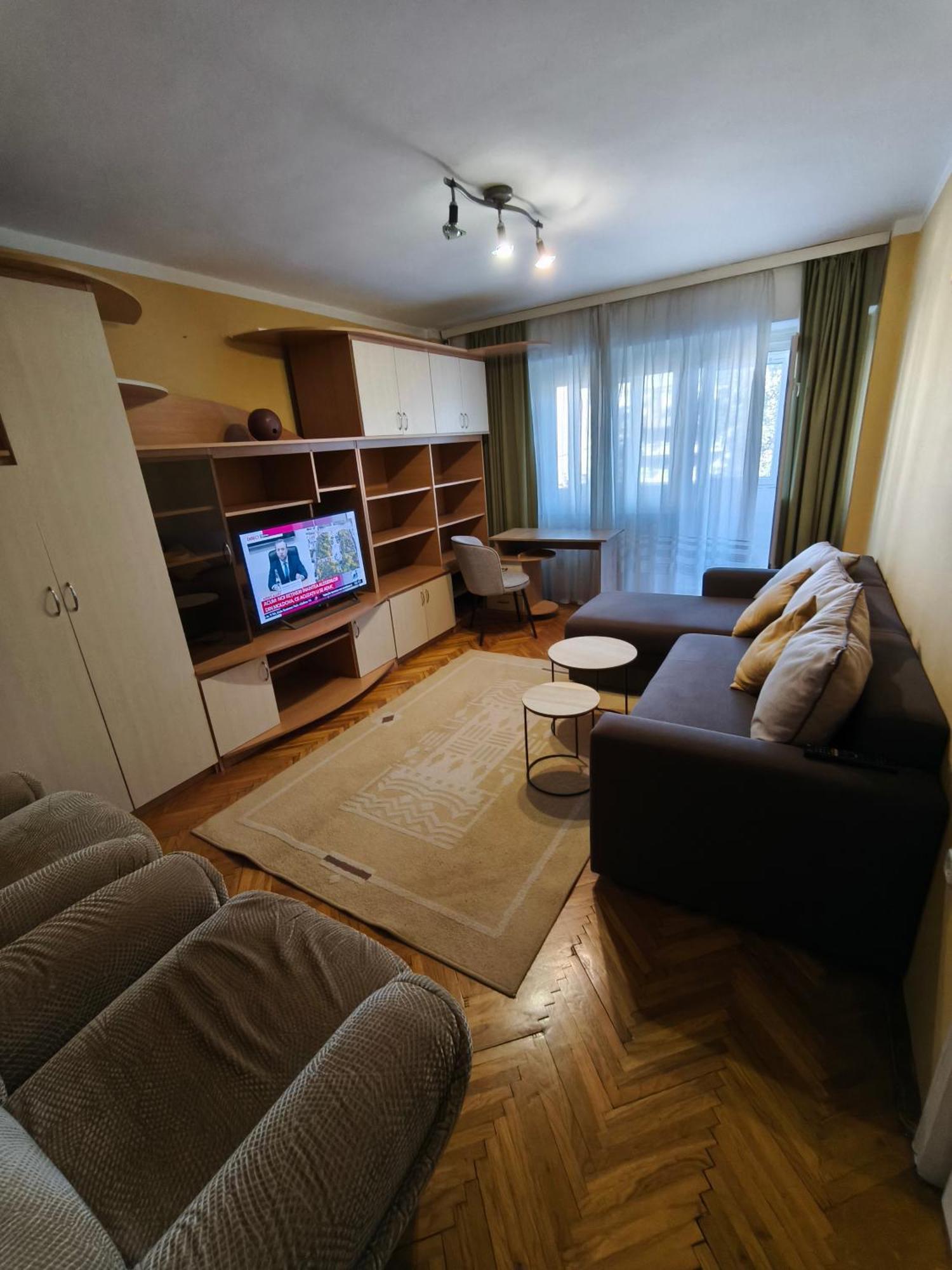 Ta'Arof Apartment Орадя Екстер'єр фото